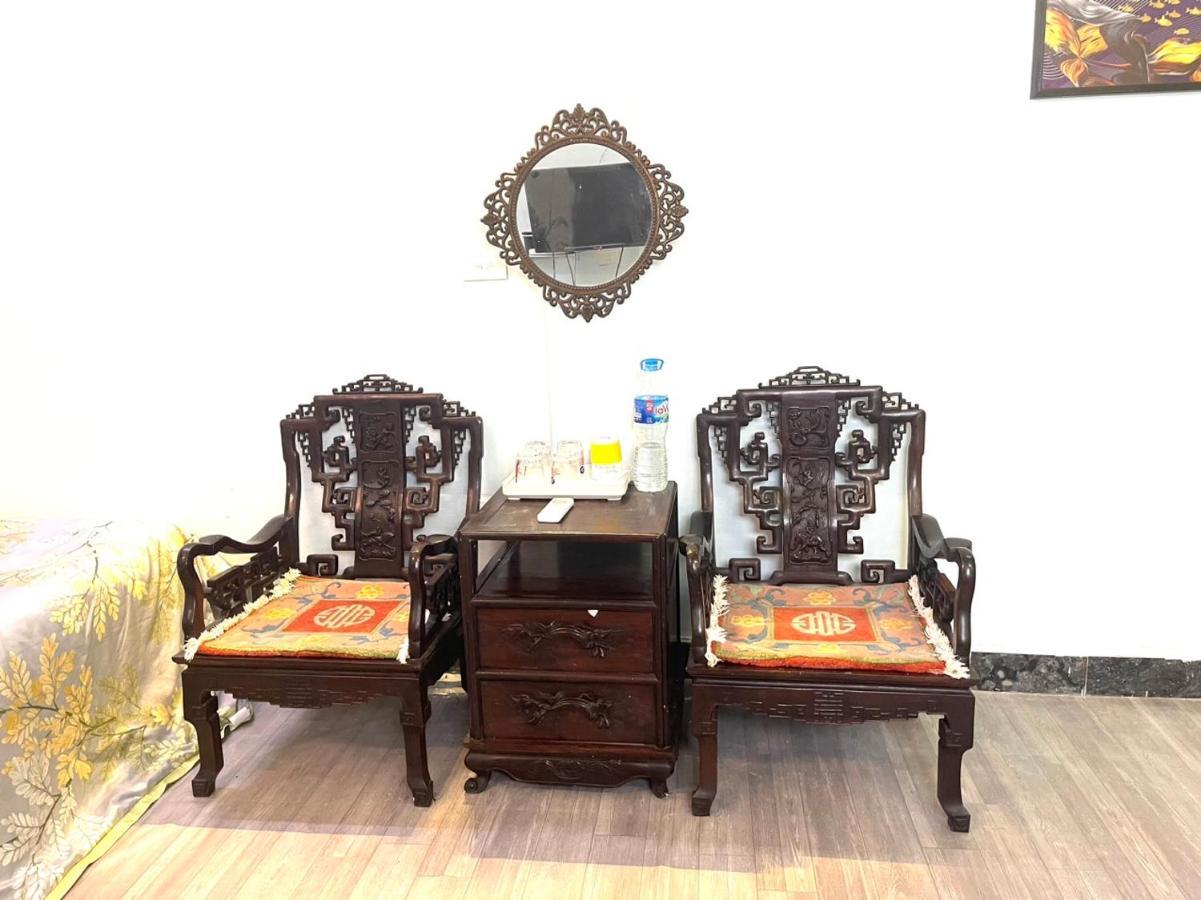 Orchid Homestay Hanoi Buitenkant foto